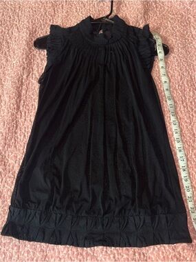 The Limited Black Sleeveless Ruffle sleeveless top